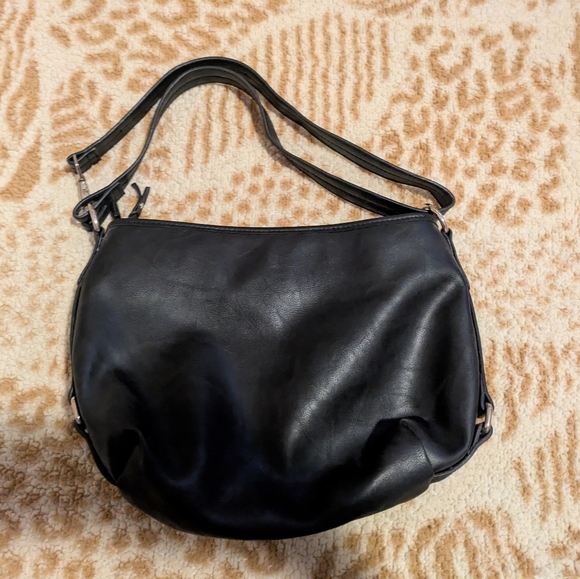 Rosetti Classic Black Shoulder Bag - Picture 5 of 9